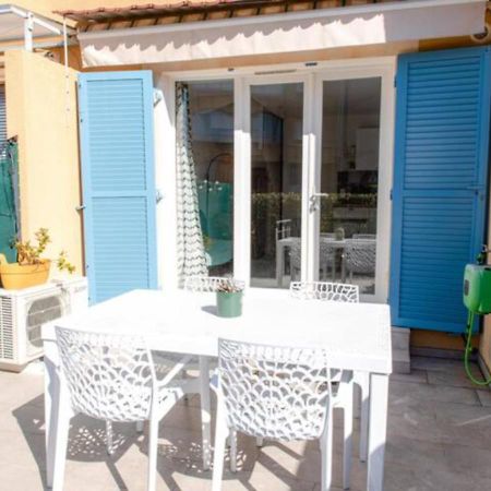 Mazet - A 300M De La Plage / Terrasse / Wifi / La Conciergerie Varoise La Londe-les-Maures Zewnętrze zdjęcie