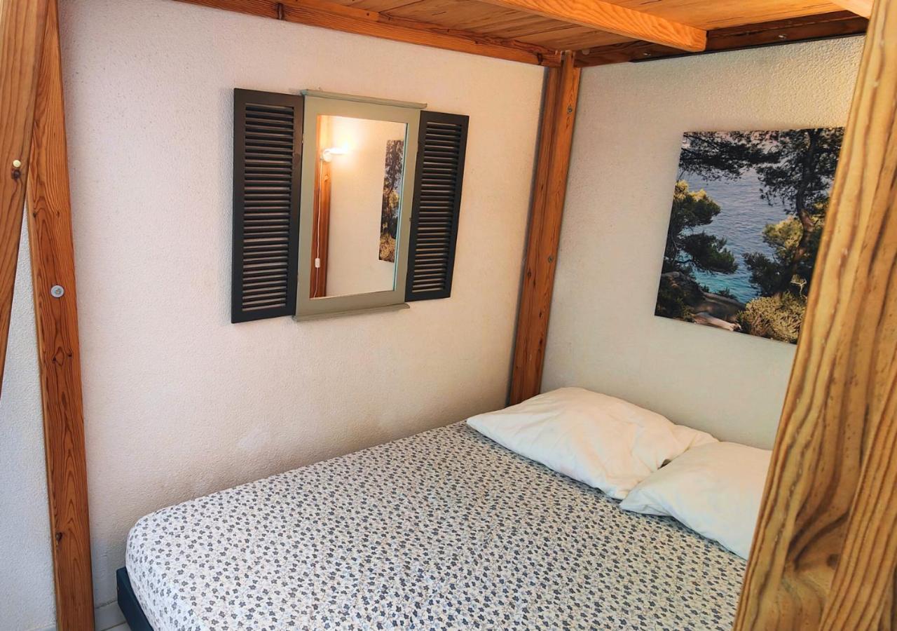 Mazet - A 300M De La Plage / Terrasse / Wifi / La Conciergerie Varoise La Londe-les-Maures Zewnętrze zdjęcie
